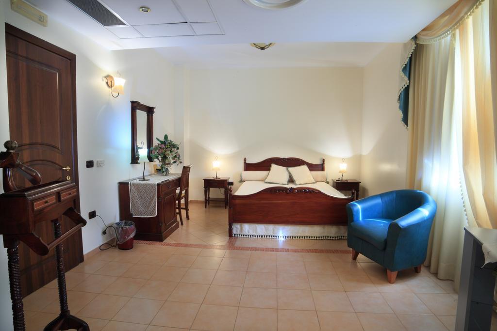 Venus Park Hotel Castel Volturno Extérieur photo